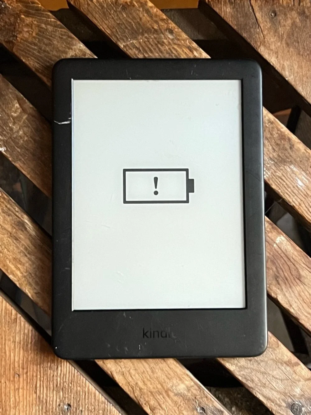 Amazon Kindle 2019 10th Generation Never Used - Picture 1 of 3